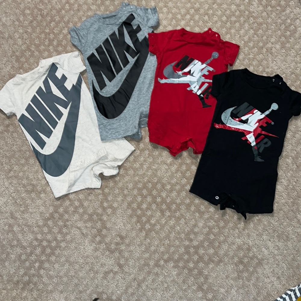 Set of 4– Short/ Shortsleeved Nike and Jordan Onesies